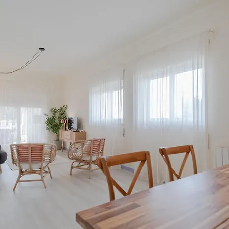 Feel - Ocean Villa Nazaré